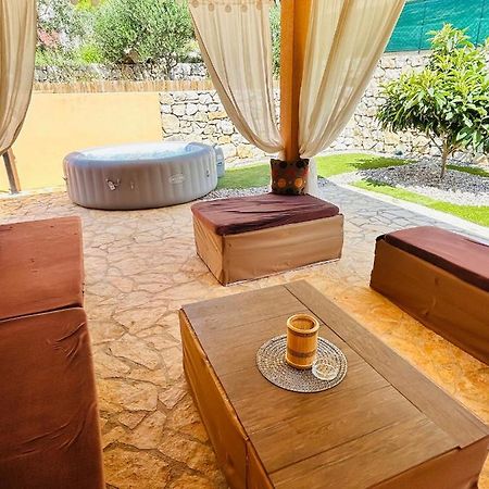 Apartment Alja, Sara I Nevio Jacuzzi Дуги-Рат Экстерьер фото