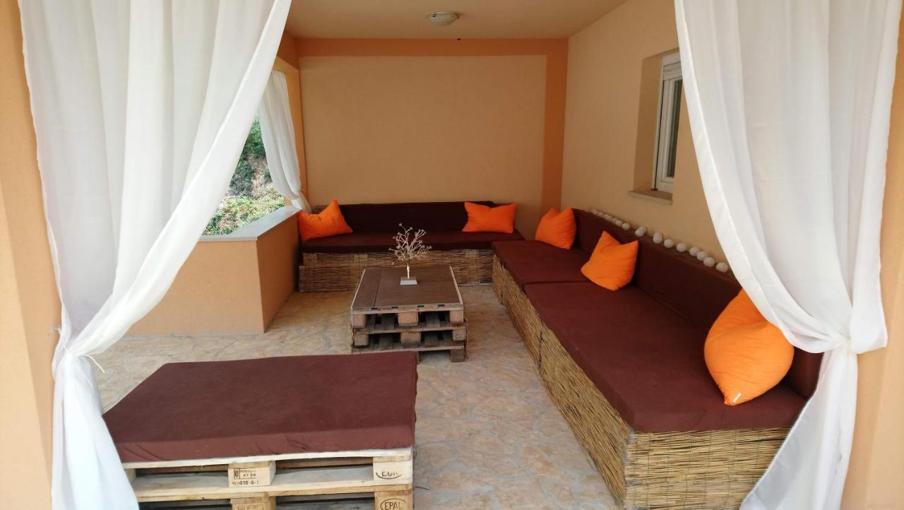 Apartment Alja, Sara I Nevio Jacuzzi Дуги-Рат Экстерьер фото